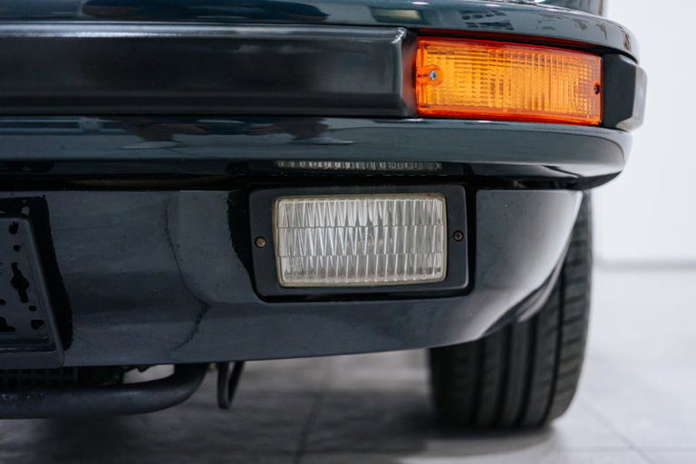 Porsche 911 Carrera 3.2 “25 Jahre 911”