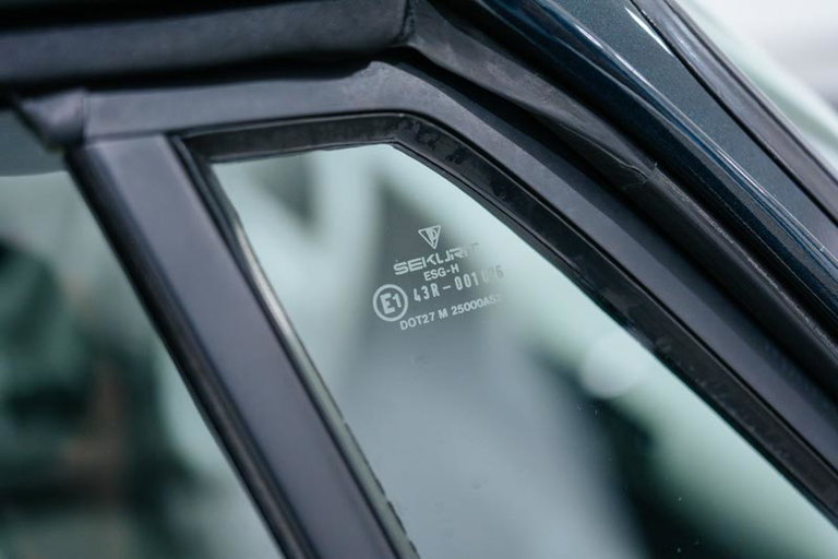 Porsche 911 Carrera 3.2 “25 Jahre 911”