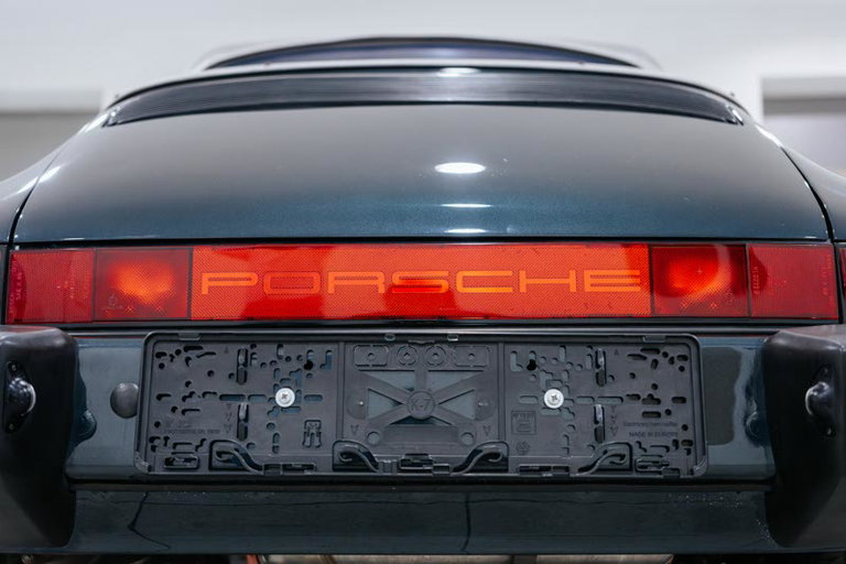 Porsche 911 Carrera 3.2 “25 Jahre 911”