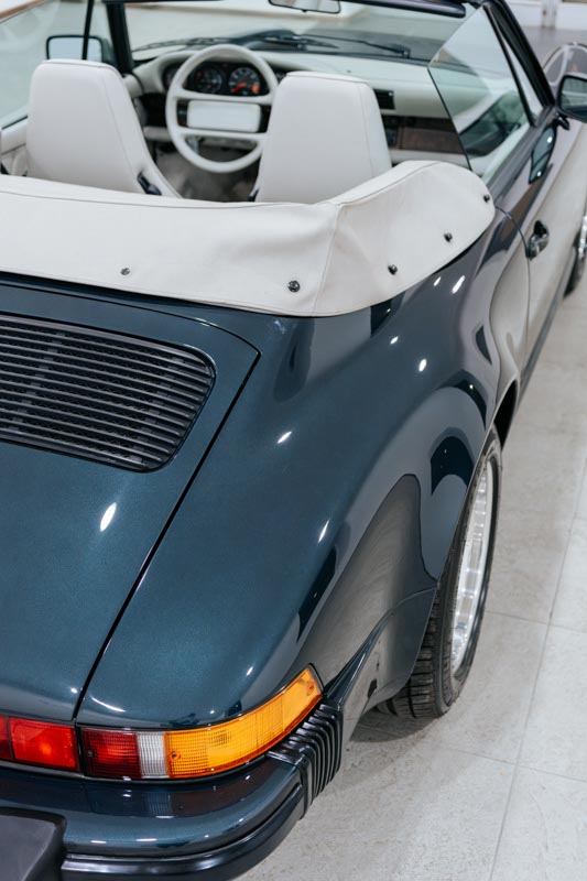 Porsche 911 Carrera 3.2 “25 Jahre 911”
