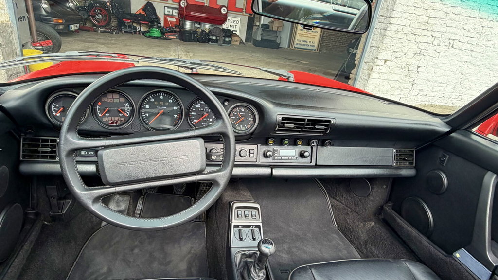 Porsche 964 Carrera 4
