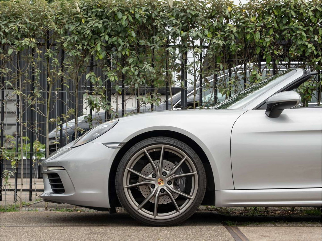 Porsche 718 Boxster
