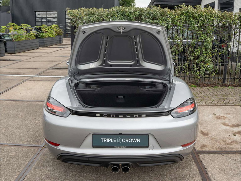 Porsche 718 Boxster