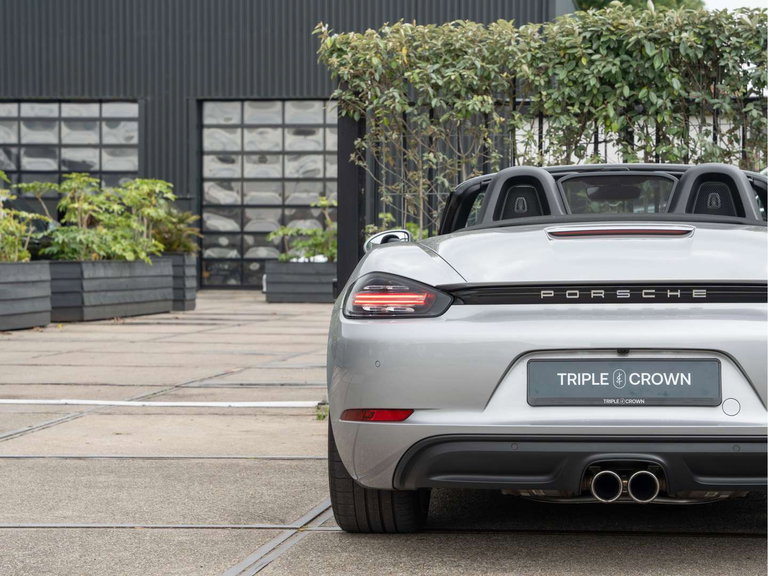Porsche 718 Boxster