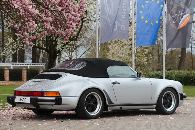 Porsche 911 Carrera 3.2 Speedster (US)