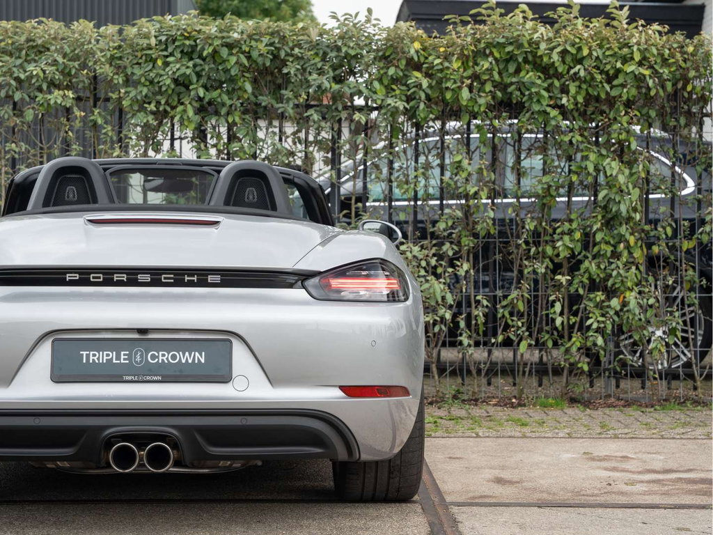 Porsche 718 Boxster