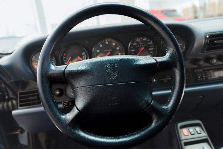 Porsche 993 Carrera 4