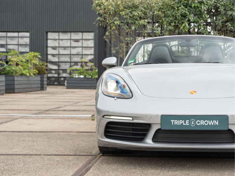 Porsche 718 Boxster