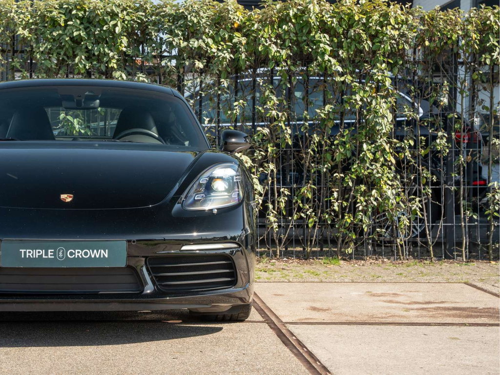 Porsche 718 Cayman