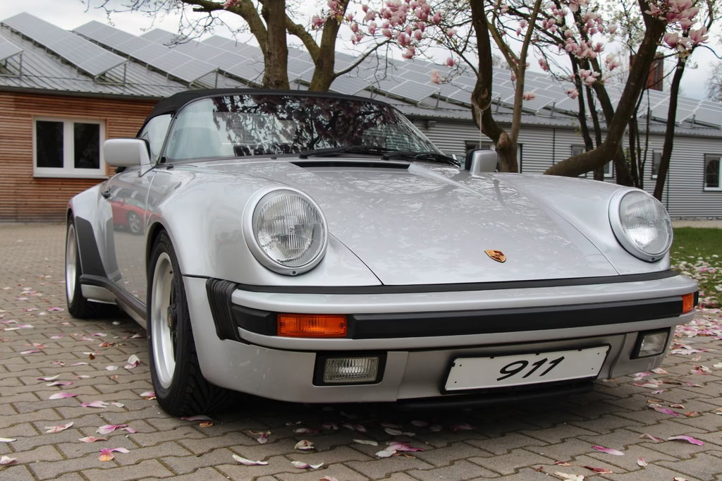Porsche 911 Carrera 3.2 Speedster (US)
