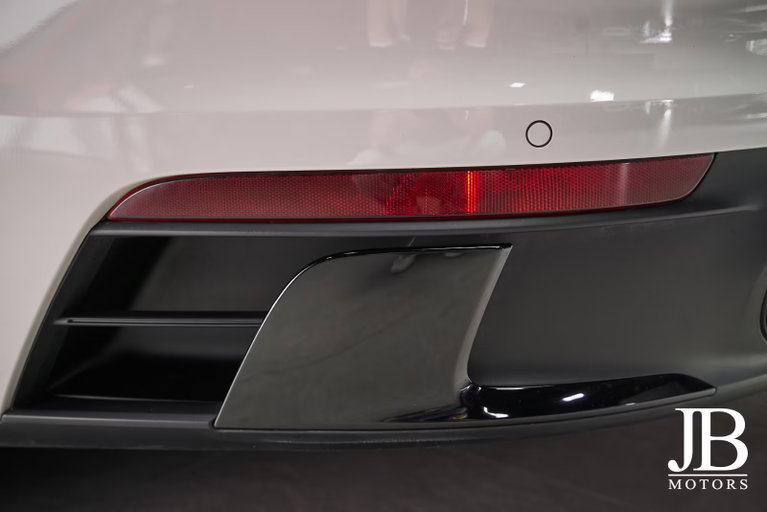 Porsche 992 Carrera 4 GTS