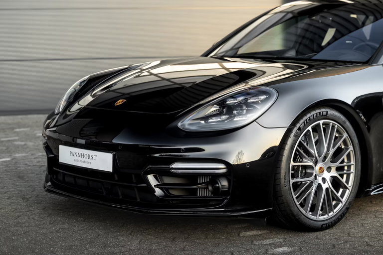 Porsche Panamera Turbo S