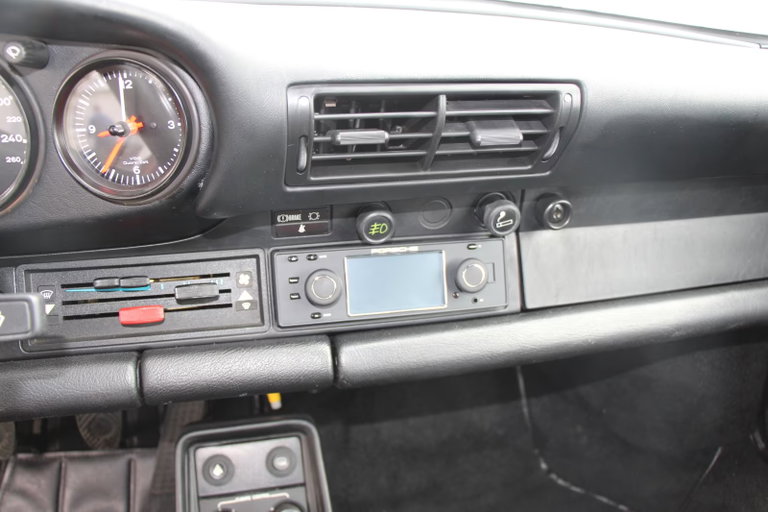 Porsche 911 Carrera 3.2 Speedster (US)