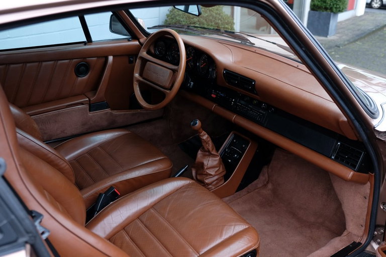 Porsche 911 Turbo 3.3