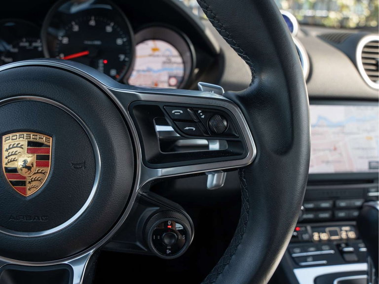 Porsche 718 Cayman