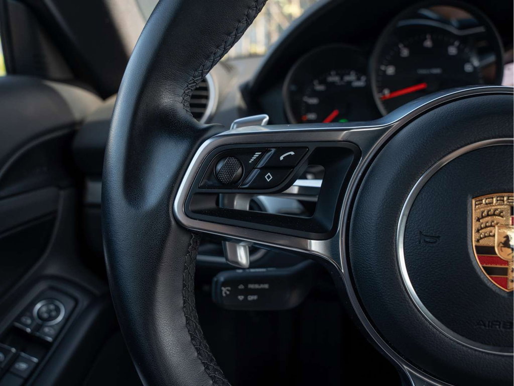 Porsche 718 Cayman