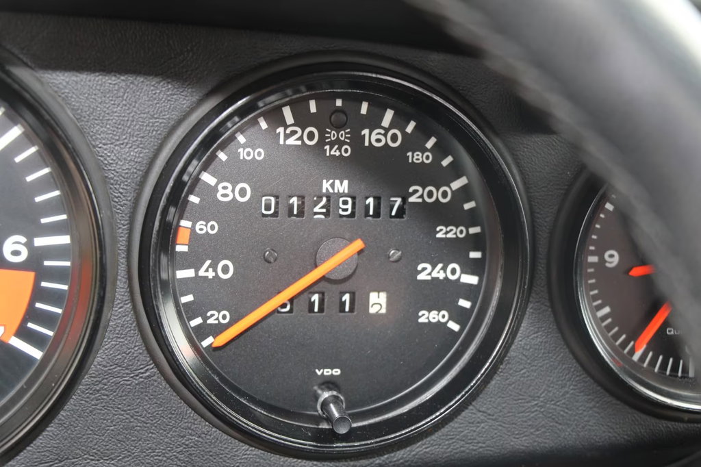 Porsche 911 Carrera 3.2 Speedster (US)