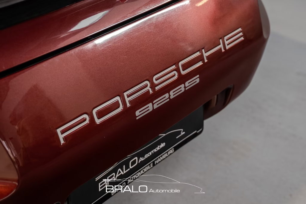 Porsche 928 S
