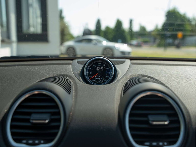 Porsche 718 Cayman
