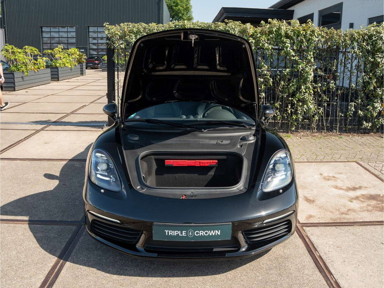 Porsche 718 Cayman