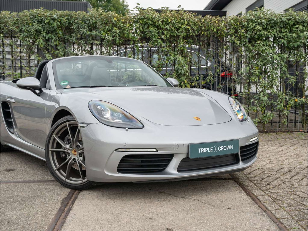 Porsche 718 Boxster