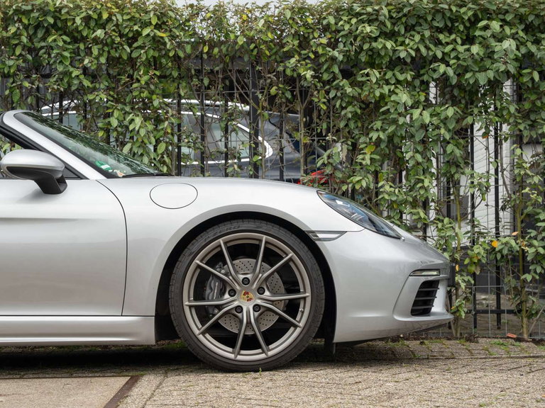 Porsche 718 Boxster