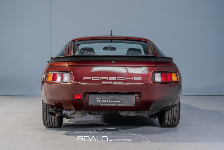Porsche 928 S