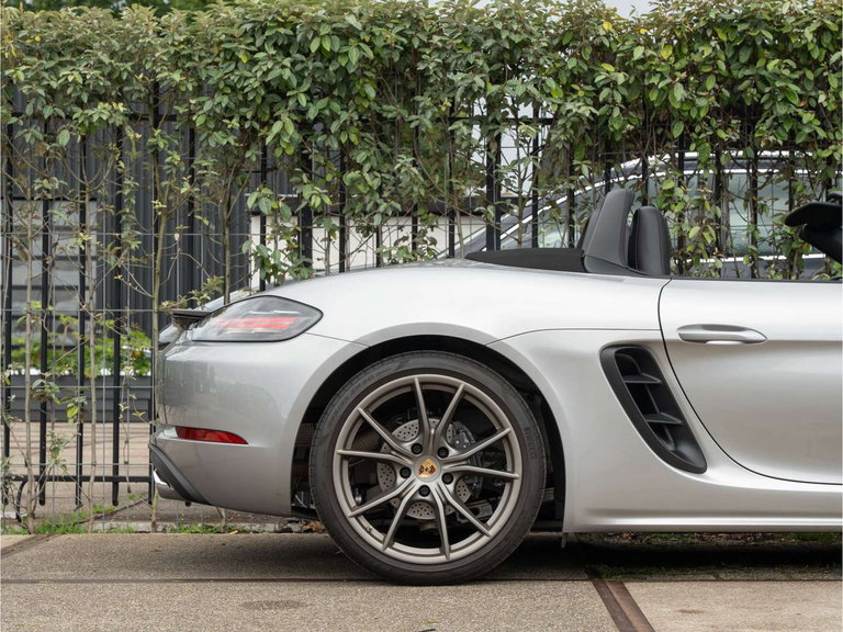 Porsche 718 Boxster