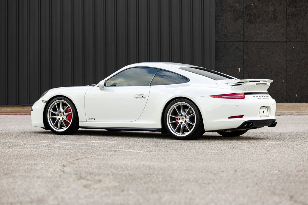 Porsche 991 Carrera GTS