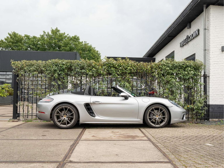 Porsche 718 Boxster