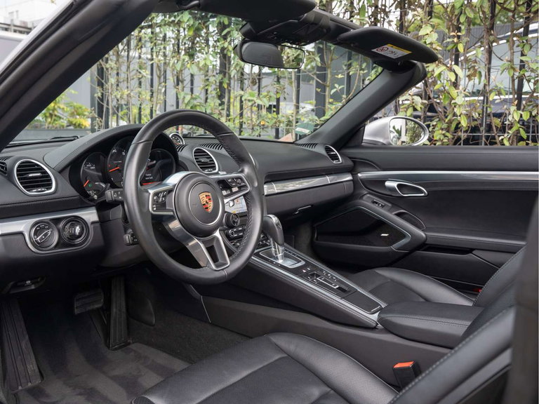 Porsche 718 Boxster