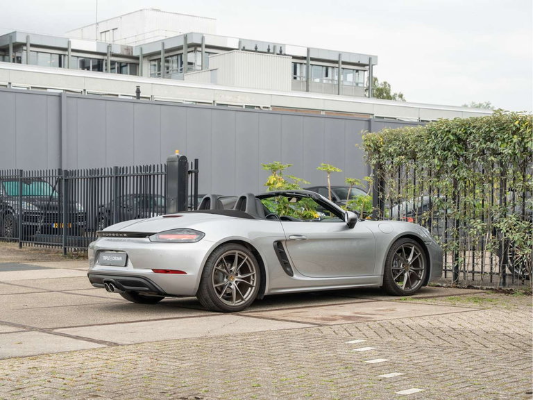 Porsche 718 Boxster