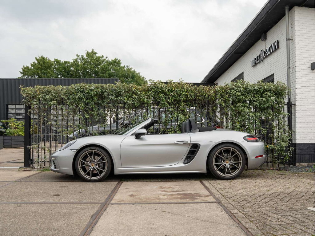Porsche 718 Boxster