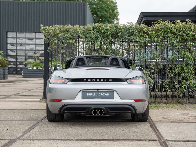 Porsche 718 Boxster