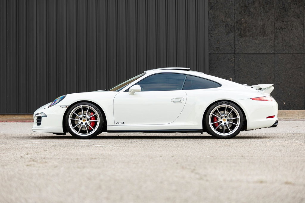 Porsche 991 Carrera GTS