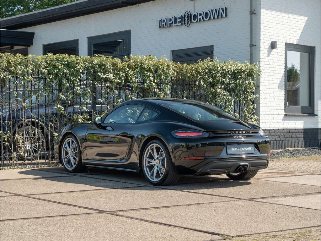 Porsche 718 Cayman
