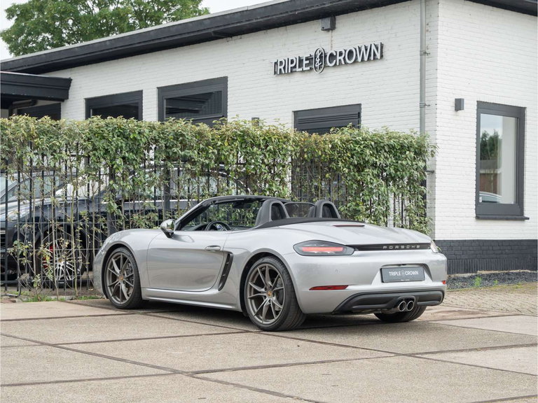 Porsche 718 Boxster