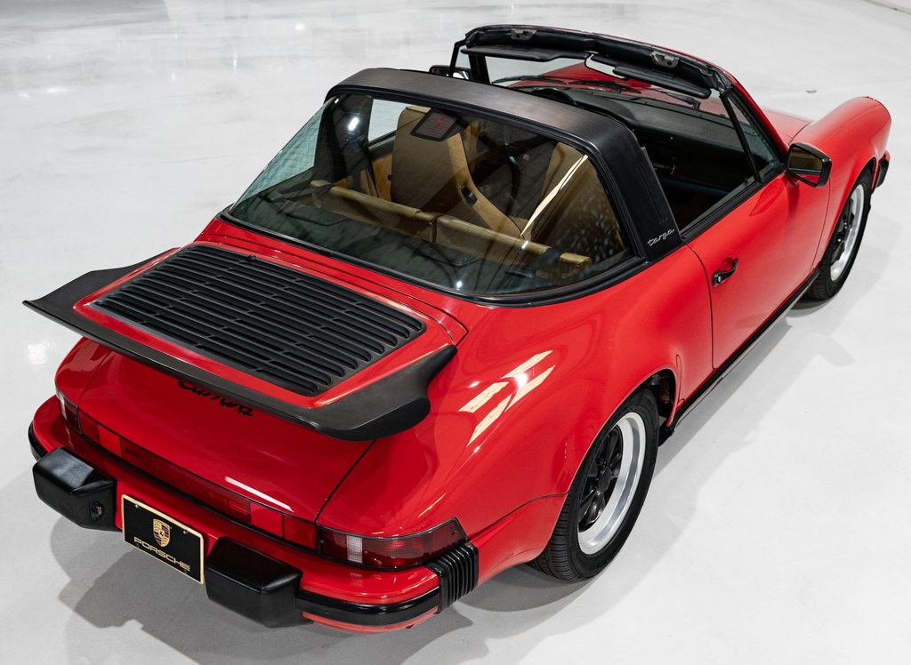 Porsche 911 Carrera 3.2 (US)