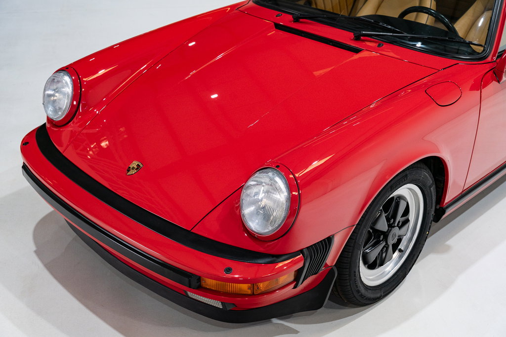 Porsche 911 Carrera 3.2 (US)