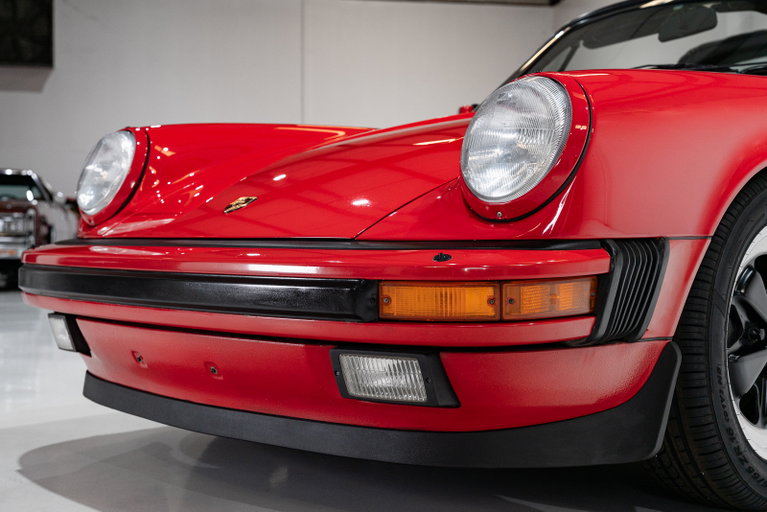Porsche 911 Carrera 3.2 (US)
