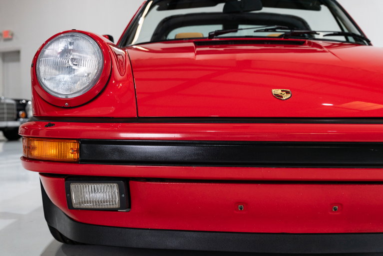 Porsche 911 Carrera 3.2 (US)