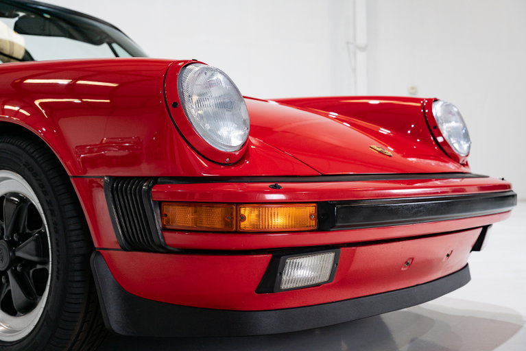 Porsche 911 Carrera 3.2 (US)