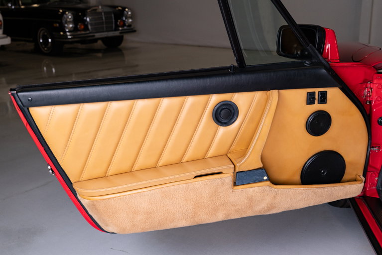 Porsche 911 Carrera 3.2 (US)