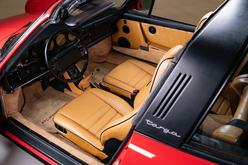 Porsche 911 Carrera 3.2 (US)