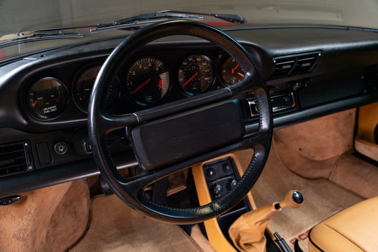 Porsche 911 Carrera 3.2 (US)