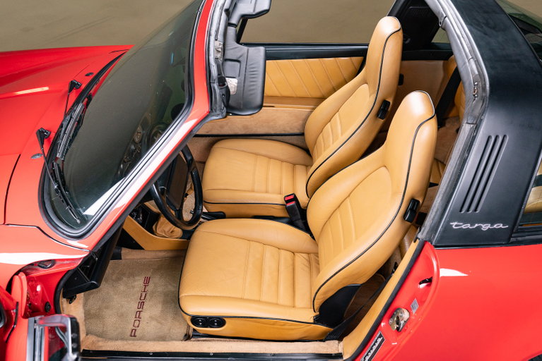 Porsche 911 Carrera 3.2 (US)