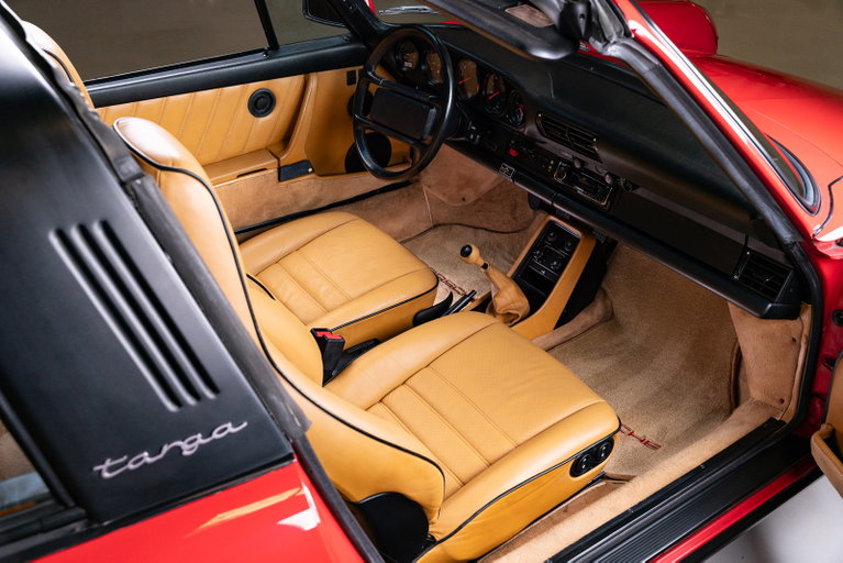 Porsche 911 Carrera 3.2 (US)
