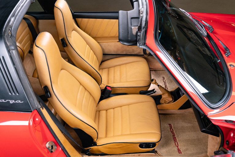 Porsche 911 Carrera 3.2 (US)