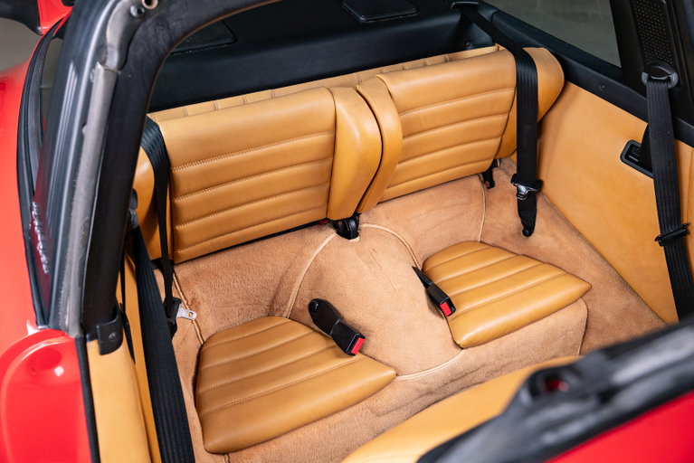 Porsche 911 Carrera 3.2 (US)