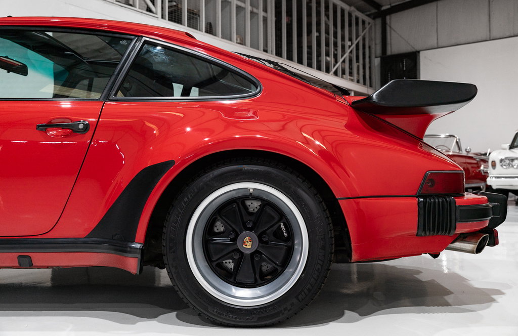 Porsche 911 Turbo 3.3